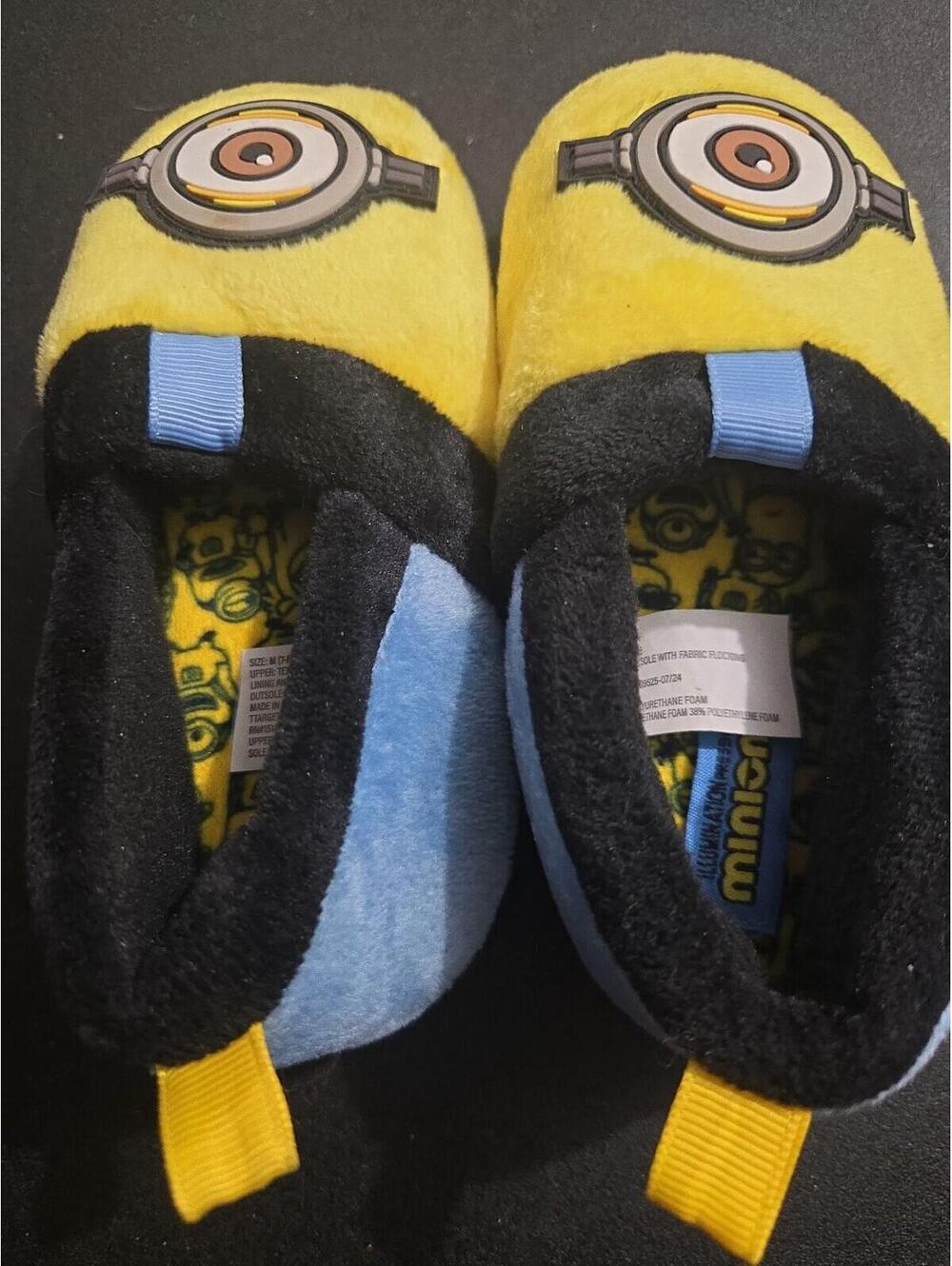Minions Despicable Me Toddler Plush Slippers Size M 7-8 - Picture 2 of 5